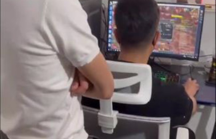 手动手机游戏搬砖副业赚钱怎么做比较稳