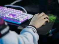 手动PC游戏搬砖副业赚钱收益：揭秘高效稳定的游戏副业之路